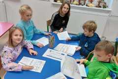 Zajęcia dodatkowe z matematyki w ramach projektu.